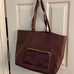 Tote bag! Great for work, travel or weekend get away !